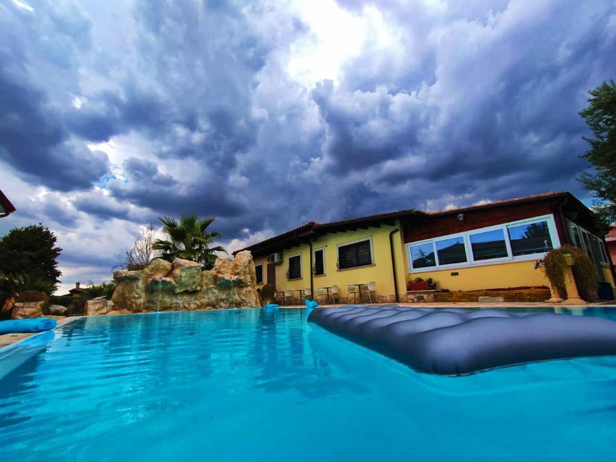 Residenza Nosy Be Palombara Sabina Exterior foto
