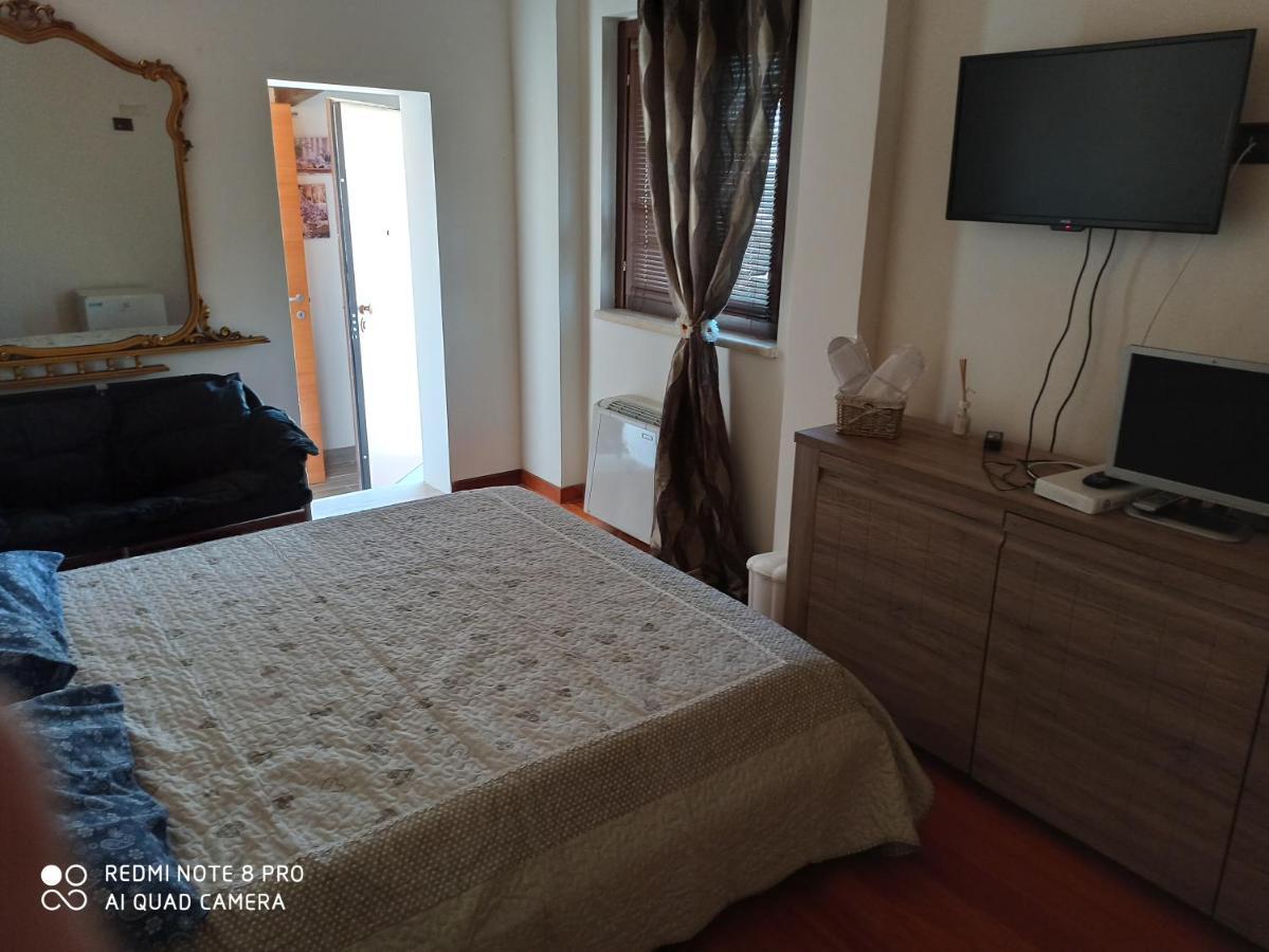 Residenza Nosy Be Palombara Sabina Exterior foto